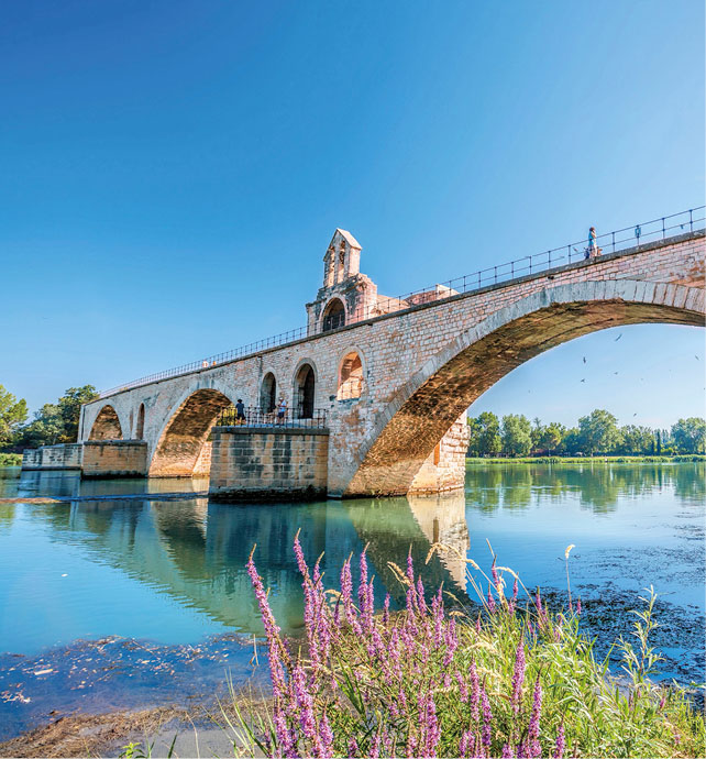  Pont Saint-Bénézet Bridge, Avignon